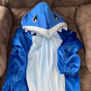 Shark onesie, zip up costume size XL, size large spirit, Halloween 🎃